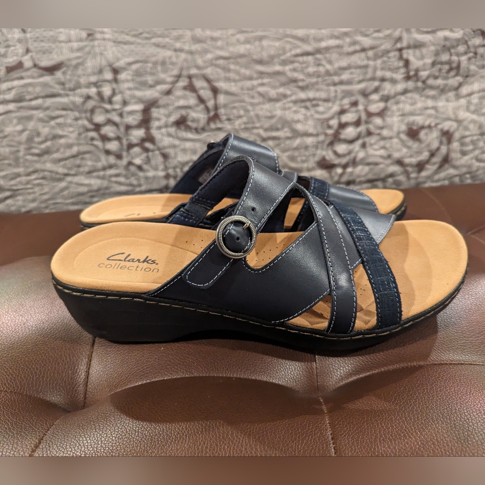 Clarks Merliah Holly Navy size 10